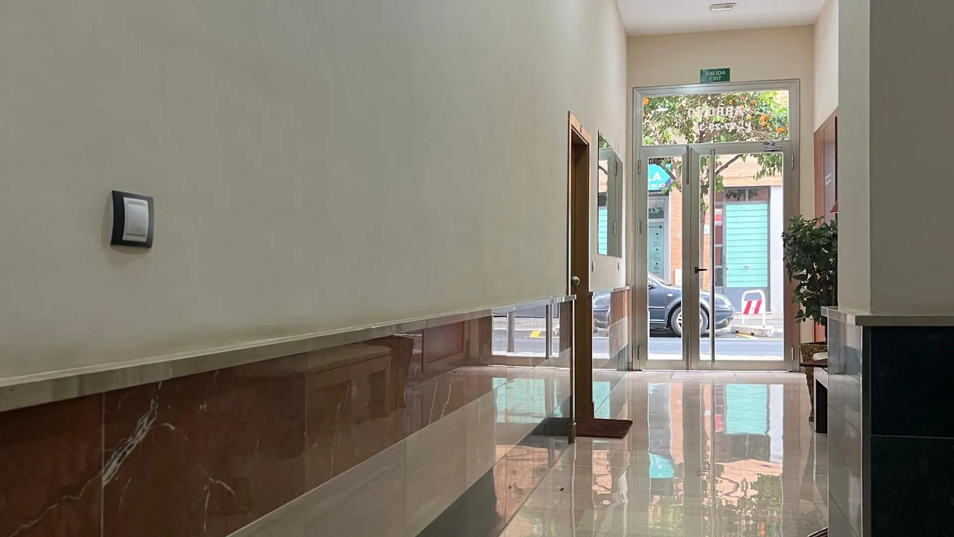Studio City Center - Aloha Sevilla Apartment Seville