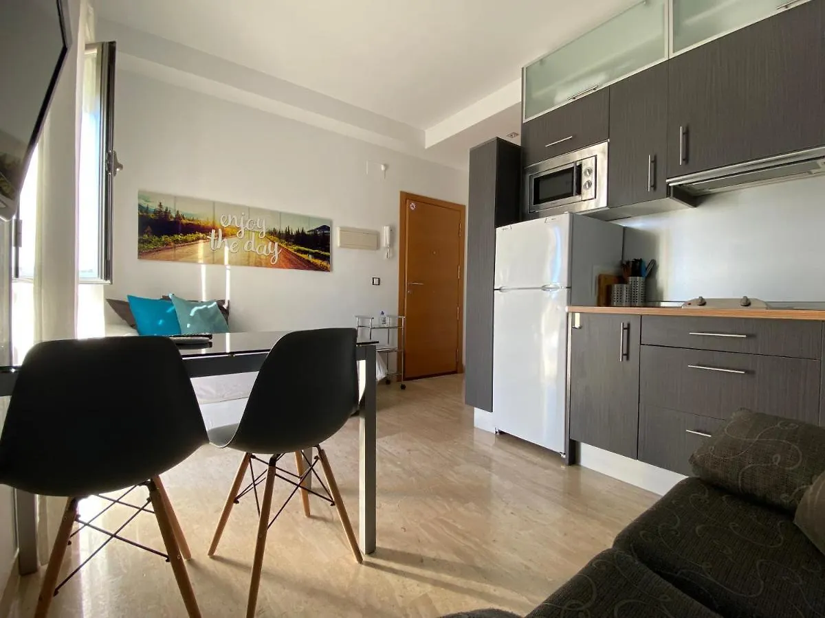 Studio City Center - Aloha Sevilla Apartment