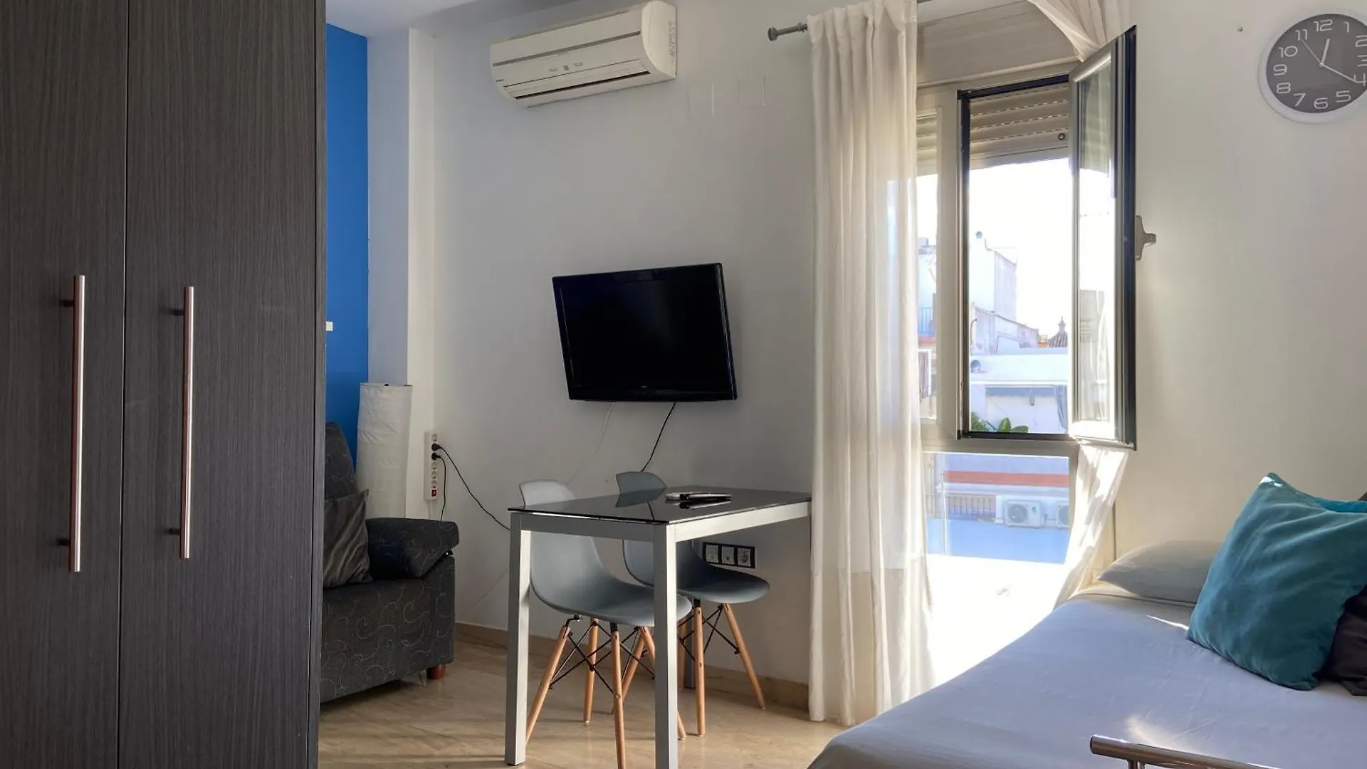 Studio City Center - Aloha Sevilla Apartment Seville
